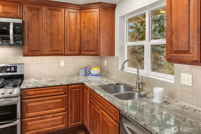 19921 10th Drive SE, Bothell, WA 98012