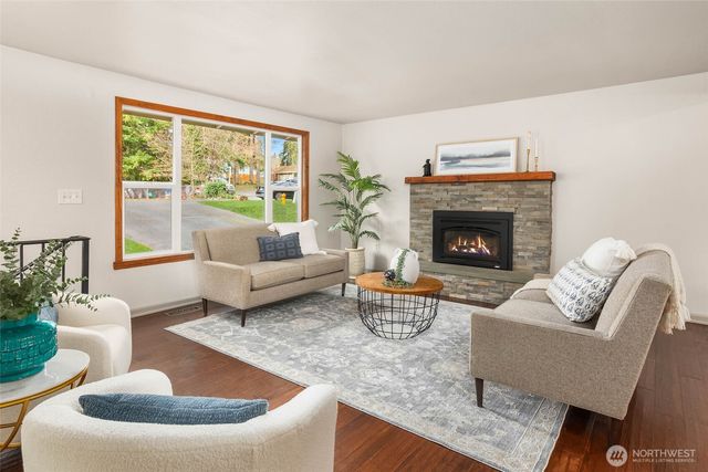 19921 10th Drive SE, Bothell, WA 98012