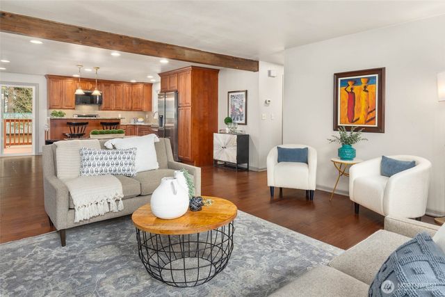 19921 10th Drive SE, Bothell, WA 98012