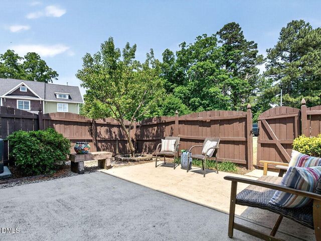 1050 Milk Paint Alley, Apex, NC 27502
