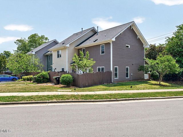 1050 Milk Paint Alley, Apex, NC 27502