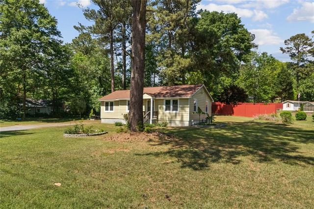 1069 Merritt Road, Marietta, GA 30062