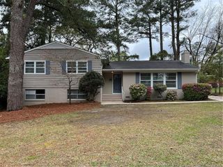2621 Bennington Road, Fayetteville, NC 28303