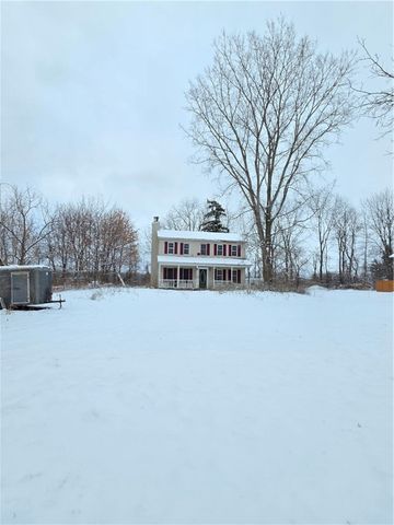 9289 South Street Road, Leroy, NY 14482