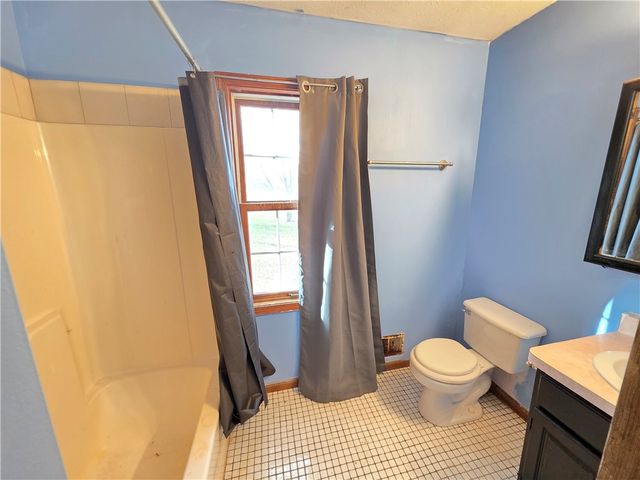 9289 South Street Road, Leroy, NY 14482