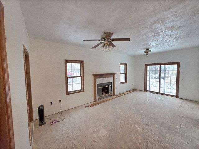 9289 South Street Road, Leroy, NY 14482