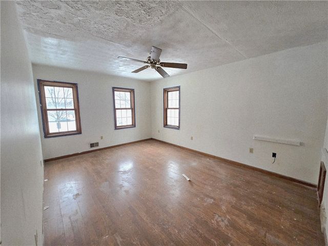 9289 South Street Road, Leroy, NY 14482