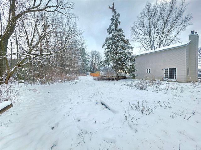 9289 South Street Road, Leroy, NY 14482