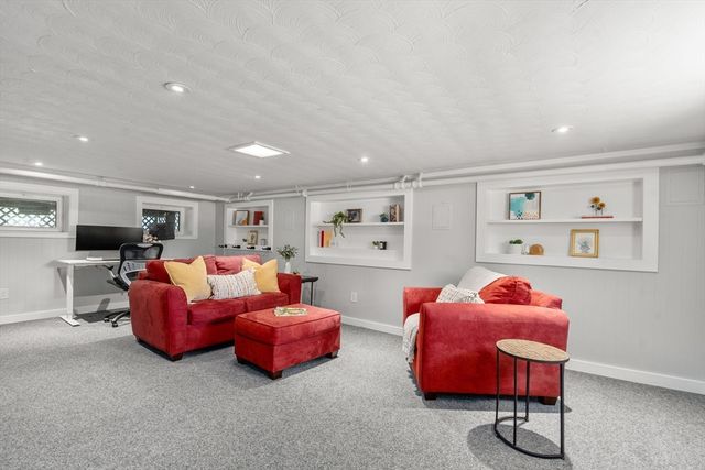 136 Alexander Avenue, Belmont, MA 02478