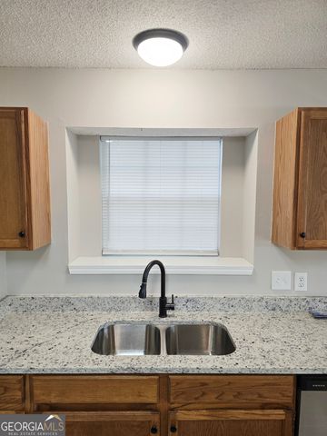 180 Eagle Way, Stockbridge, GA 30281