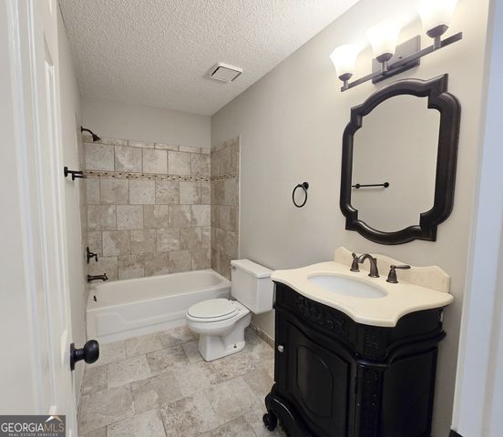 180 Eagle Way, Stockbridge, GA 30281