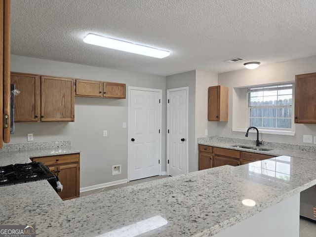 180 Eagle Way, Stockbridge, GA 30281