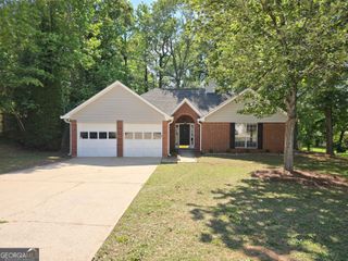 180 Eagle Way, Stockbridge, GA 30281