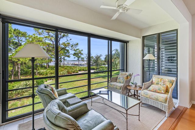 2516 NW Seagrass Drive 8b, Palm City, FL 34990