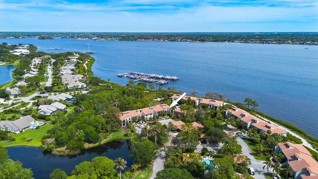 2516 NW Seagrass Drive 8b, Palm City, FL 34990