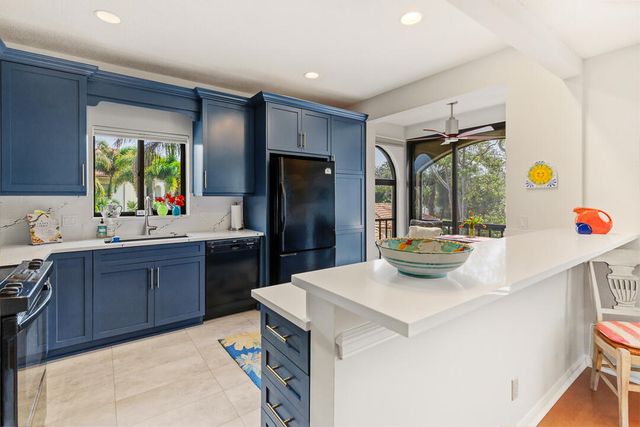 2516 NW Seagrass Drive 8b, Palm City, FL 34990