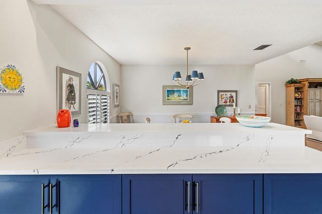 2516 NW Seagrass Drive 8b, Palm City, FL 34990