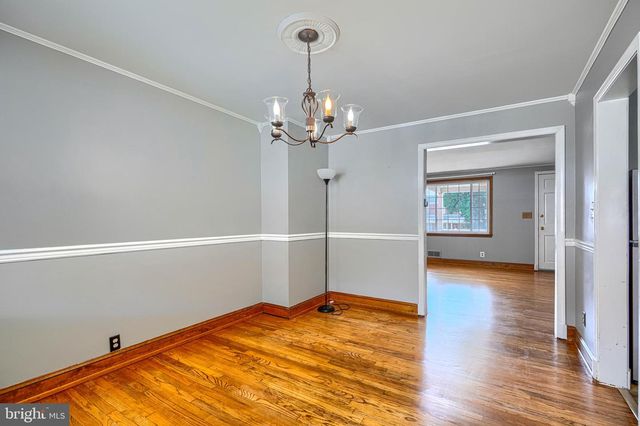 1924 SEARLES, Dundalk, MD 21222