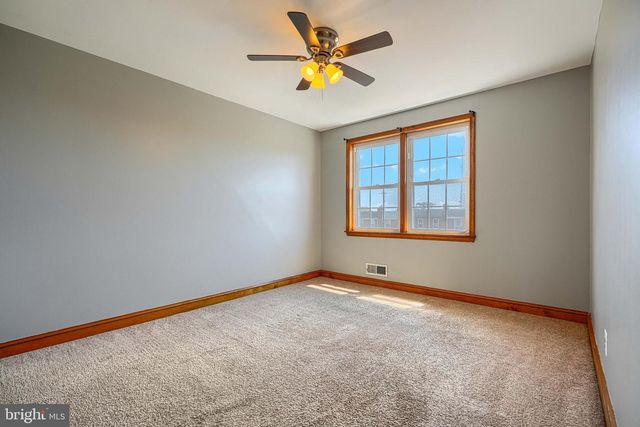1924 SEARLES, Dundalk, MD 21222