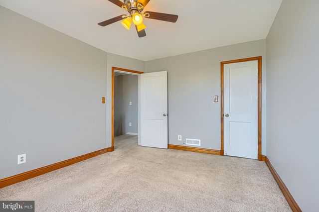 1924 SEARLES, Dundalk, MD 21222