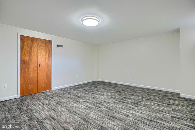 1924 SEARLES, Dundalk, MD 21222