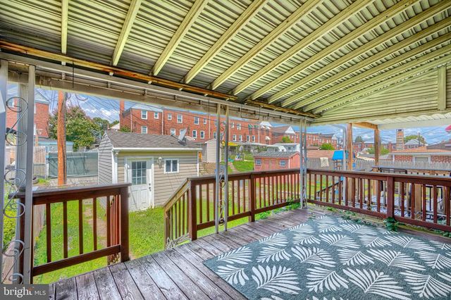 1924 SEARLES, Dundalk, MD 21222