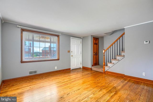 1924 SEARLES, Dundalk, MD 21222