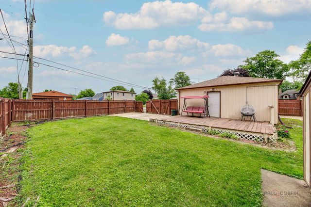402 S Addison Street, Bensenville, IL 60106