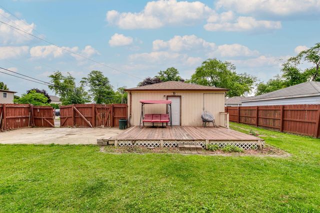402 S Addison Street, Bensenville, IL 60106