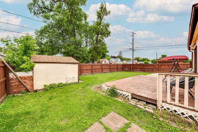 402 S Addison Street, Bensenville, IL 60106
