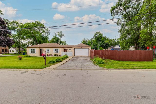 402 S Addison Street, Bensenville, IL 60106