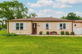 402 S Addison Street, Bensenville, IL 60106
