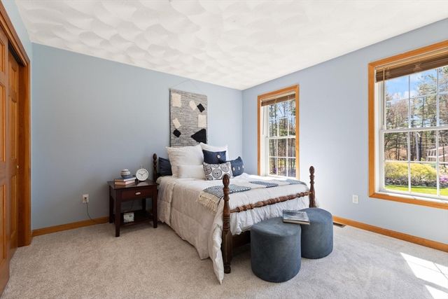 4 Jarvis Way, Westford, MA 01886