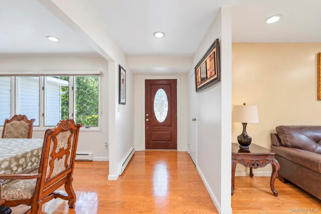 23 Pimlico Drive, Commack, NY 11725 — photo 5