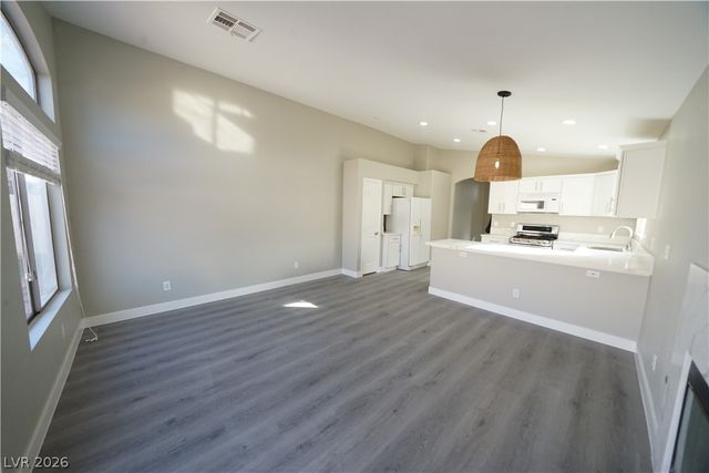 884 Worrell Avenue, Las Vegas, NV 89123