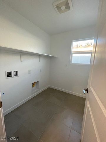 261 Kobuk Avenue, Henderson, NV 89011