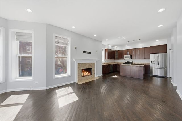 4956 S Champlain Avenue 1S, Chicago, IL 60615