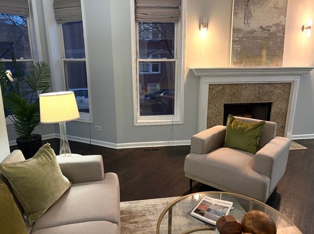 4956 S Champlain Avenue 1S, Chicago, IL 60615