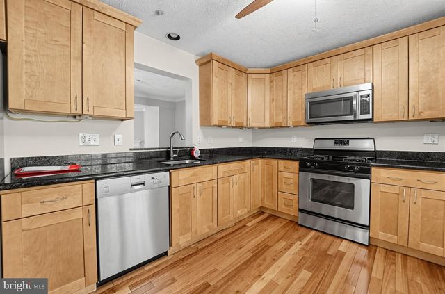 2504 SMOKETREE LN, Crofton, MD 21114