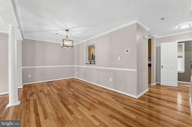 2504 SMOKETREE LN, Crofton, MD 21114