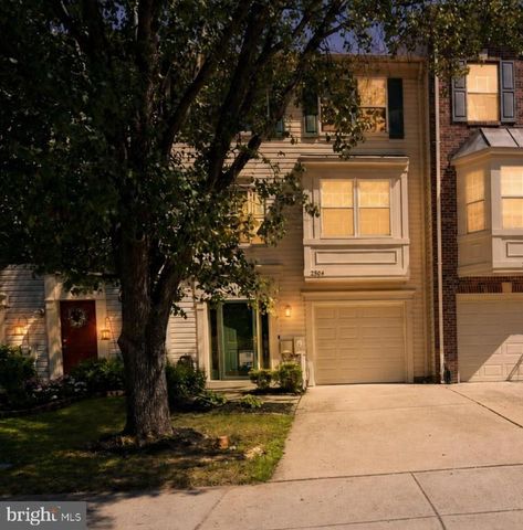 2504 SMOKETREE LN, Crofton, MD 21114