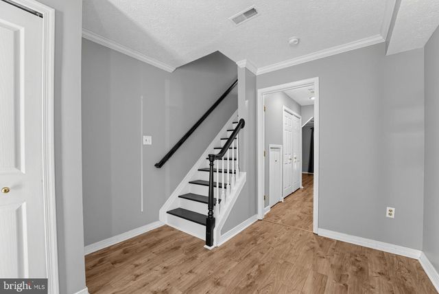 2504 SMOKETREE LN, Crofton, MD 21114
