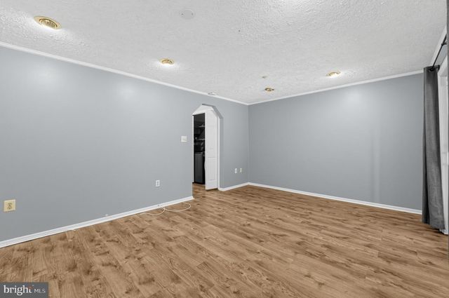 2504 SMOKETREE LN, Crofton, MD 21114
