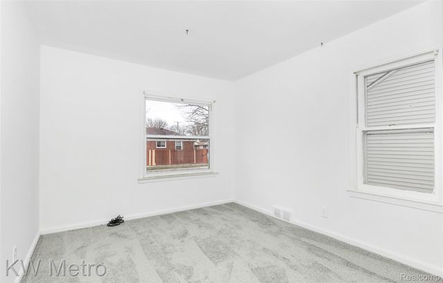 28207 Grant Street, St. Clair Shores, MI 48081