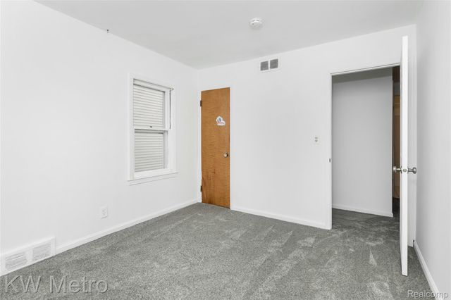 28207 Grant Street, St. Clair Shores, MI 48081