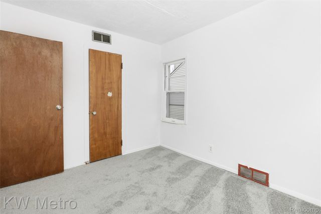 28207 Grant Street, St. Clair Shores, MI 48081