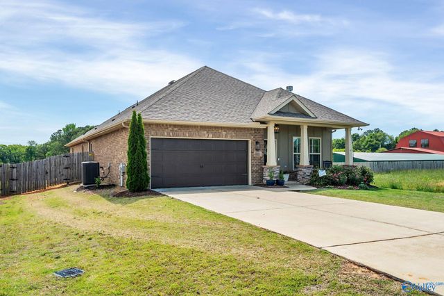 107 Windrose Lane, Huntsville, AL 35810