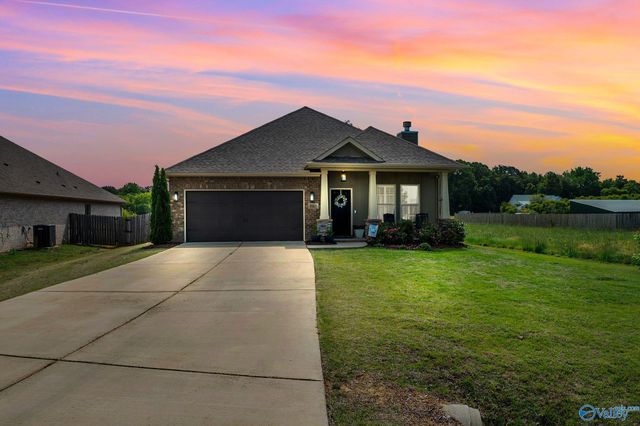 107 Windrose Lane, Huntsville, AL 35810