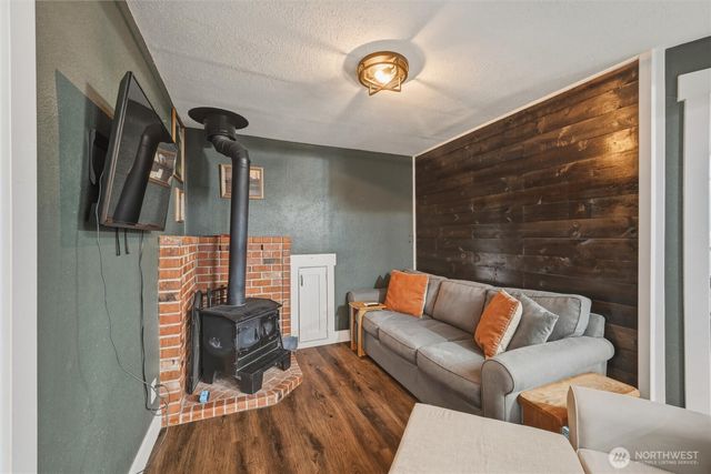 6425 Little Big Horn, Maple Falls, WA 98266