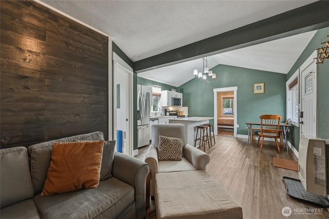 6425 Little Big Horn, Maple Falls, WA 98266